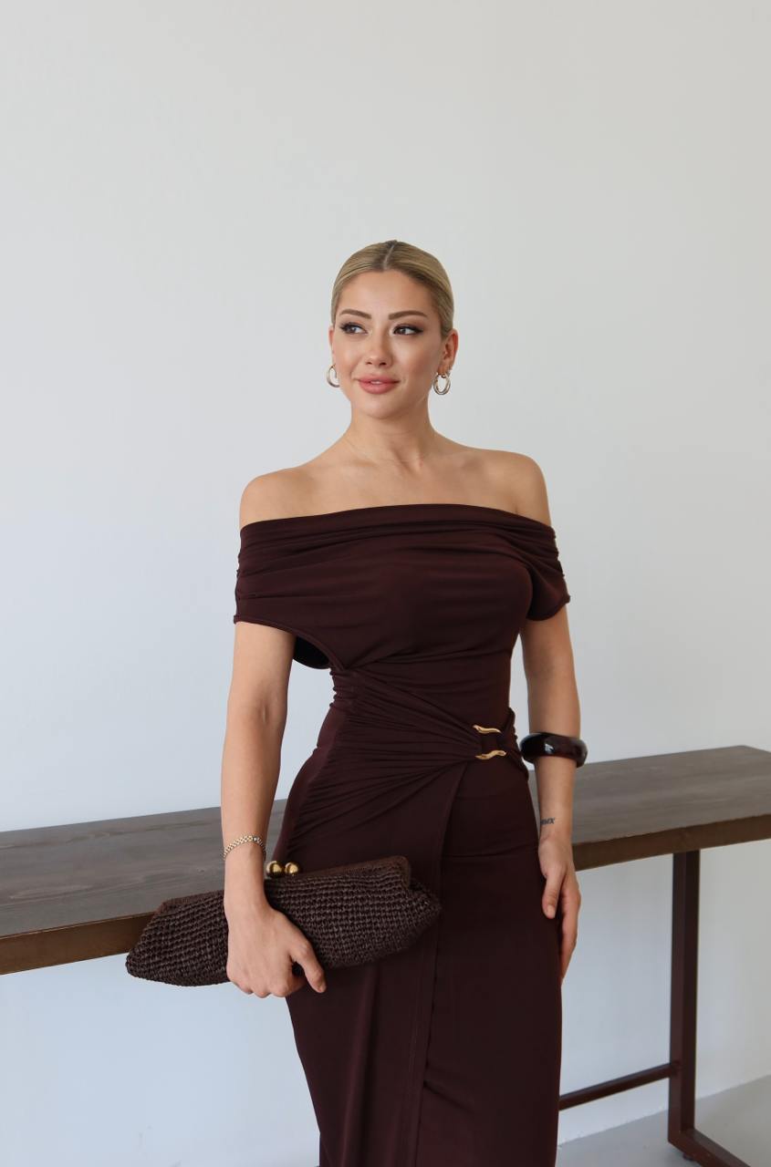Sandy Dress with Adjustable Neckline