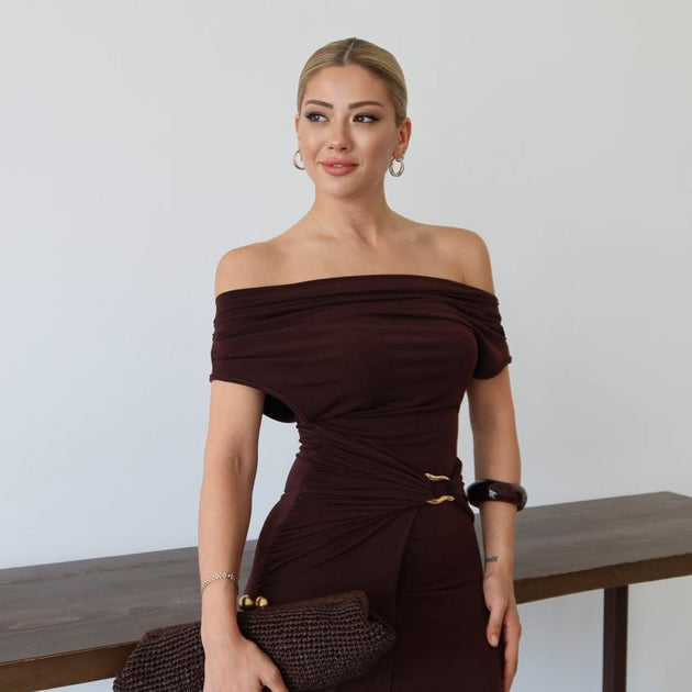 Sandy Dress with Adjustable Neckline