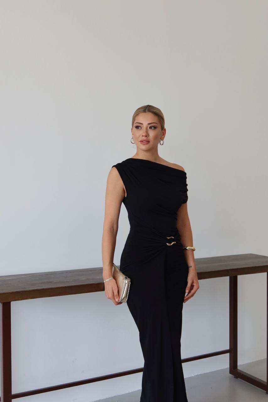 Sandy Dress with Adjustable Neckline