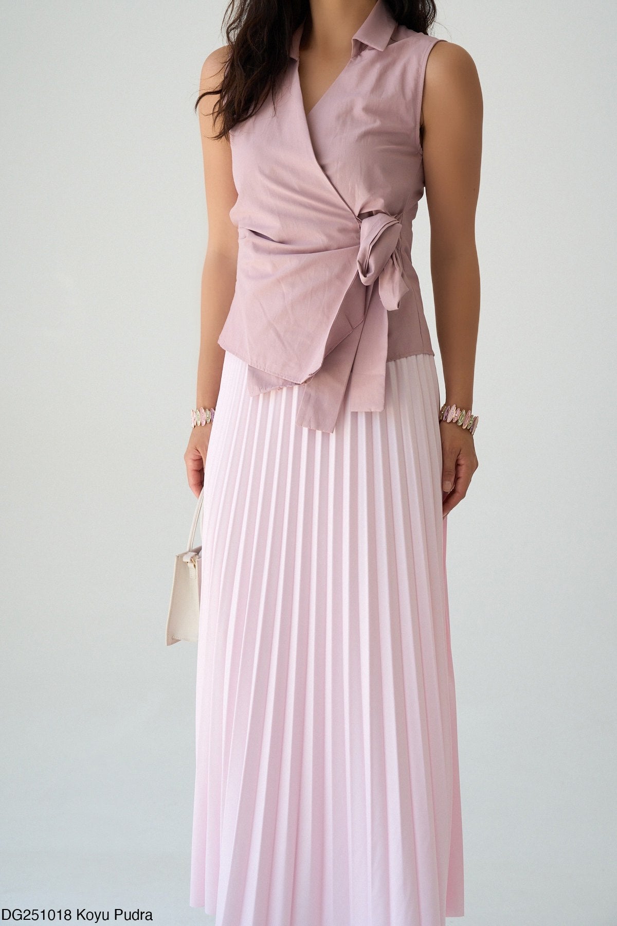 Sleeveless Shirt