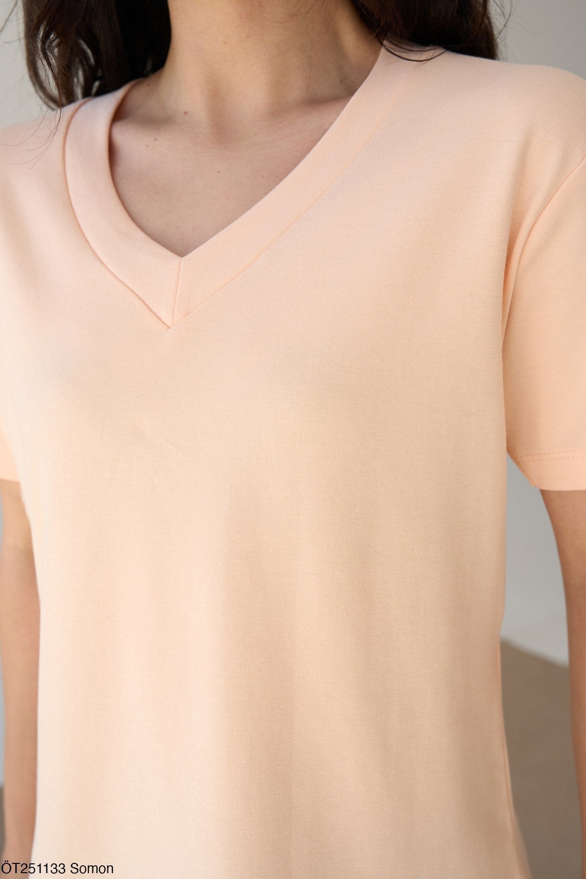 V neck COS
