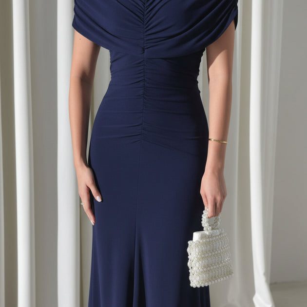 Sleevless Caped Dress
