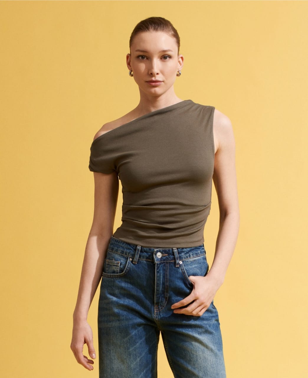 Asymmetric Top ZR model