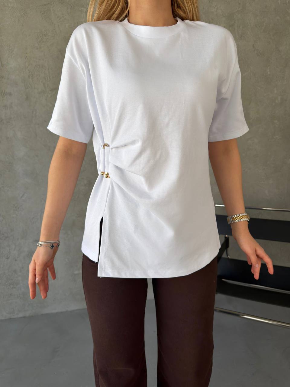 Round neck t-shirt with design